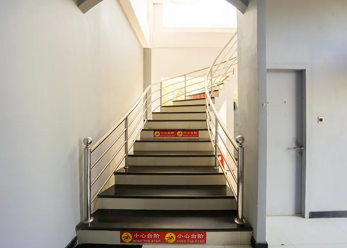 Reddoorz At First Bypass منزل للإقامة