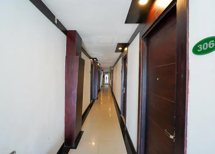 منزل للإقامة Reddoorz At First Bypass