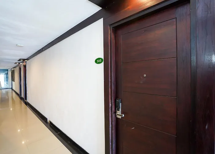 منزل للإقامة Reddoorz At First Bypass