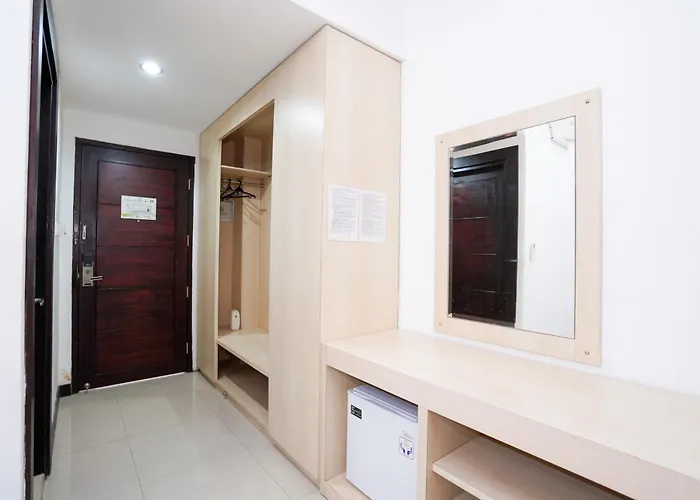 Reddoorz At First Bypass منزل للإقامة