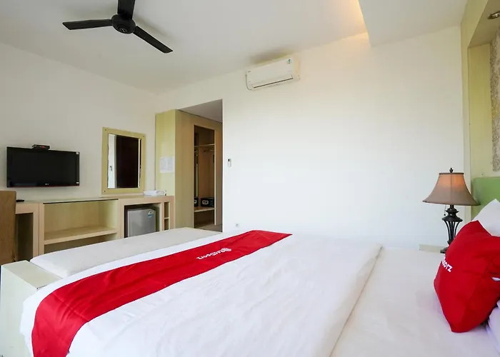 Reddoorz At First Bypass منزل للإقامة كوتا